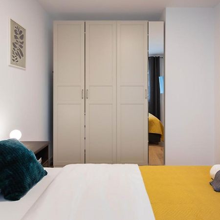 Design 2Bdr Apartment With Balcony- Free Parking Zágráb Kültér fotó