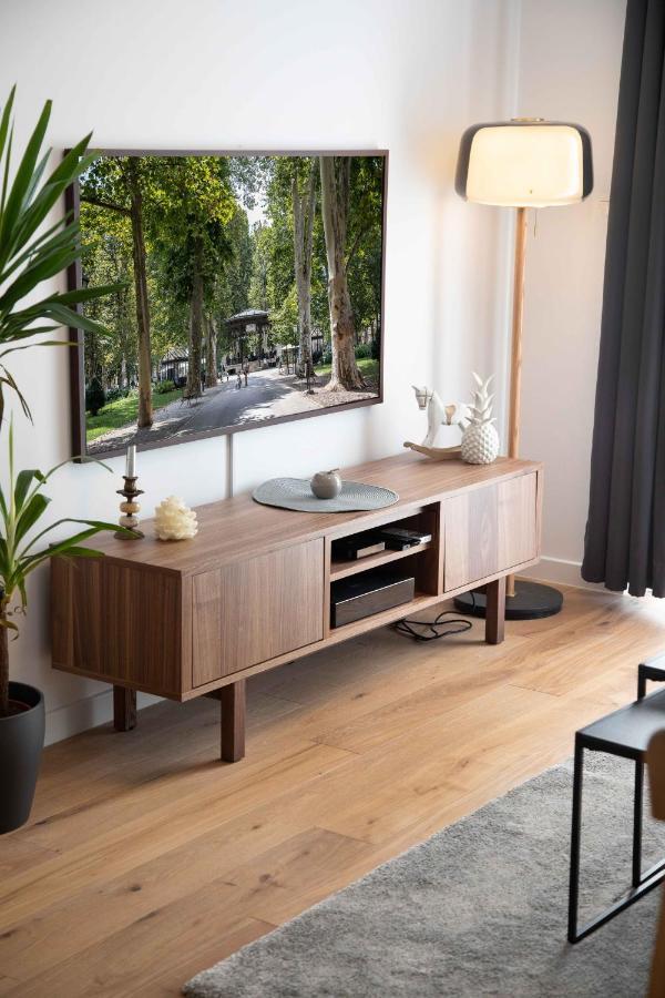 Design 2Bdr Apartment With Balcony- Free Parking Zágráb Kültér fotó