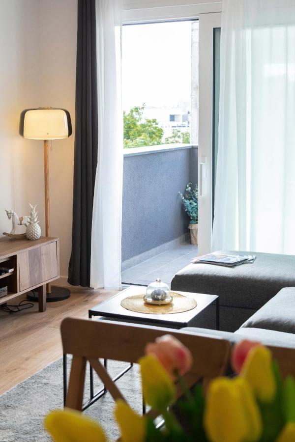 Design 2Bdr Apartment With Balcony- Free Parking Zágráb Kültér fotó